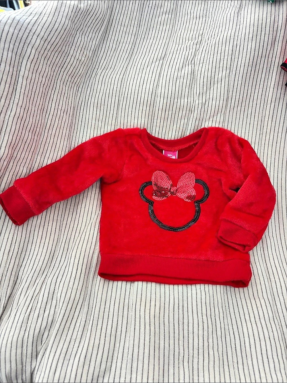 Disney Junior Minnie Mouse Faux Fur Sequest Bow Sweatshirt Girls 18M Red